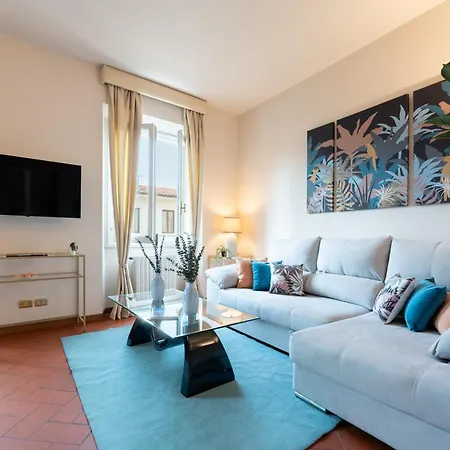Via Panzani 16, 4th Floor - Patrizia - Bright 300m From Duomo And Train Station Daire *