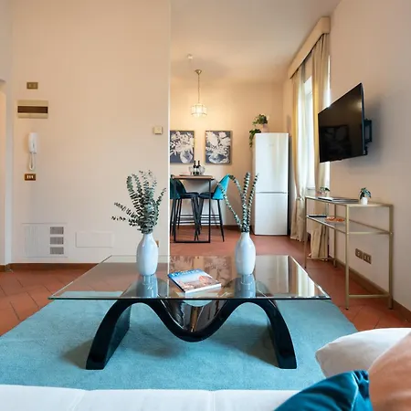 Daire Via Panzani 16, 4th Floor - Patrizia - Bright 300m From Duomo And Train Station Floransa