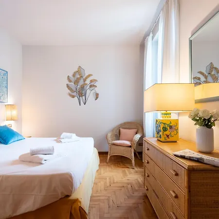 Via Panzani 16, 4th Floor - Patrizia - Bright 300m From Duomo And Train Station Daire