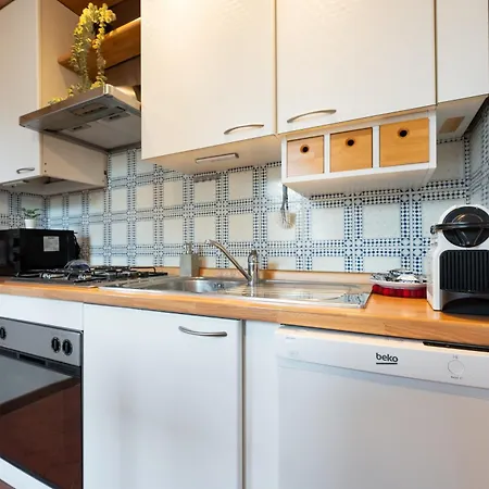 Daire Via Panzani 16, 4th Floor - Patrizia - Bright 300m From Duomo And Train Station *