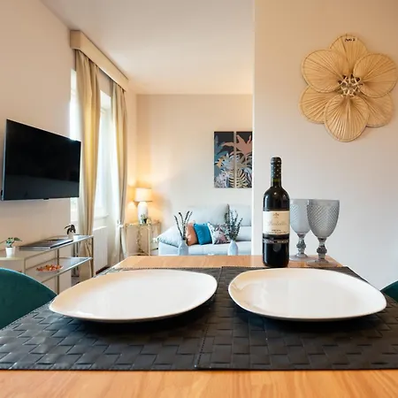 Via Panzani 16, 4th Floor - Patrizia - Bright 300m From Duomo And Train Station * Floransa