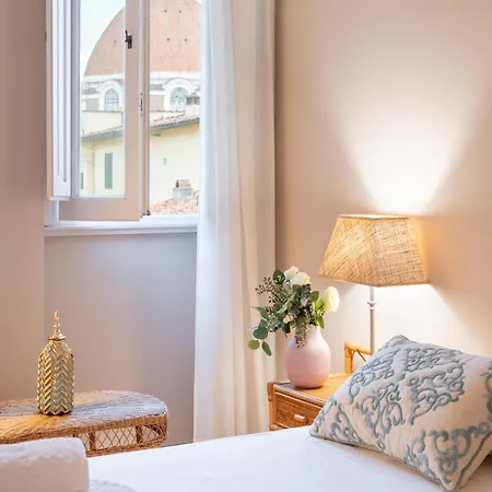 Daire Via Panzani 16, 4th Floor - Patrizia - Bright 300m From Duomo And Train Station Floransa