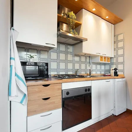 Via Panzani 16, 4th Floor - Patrizia - Bright 300m From Duomo And Train Station Daire Floransa